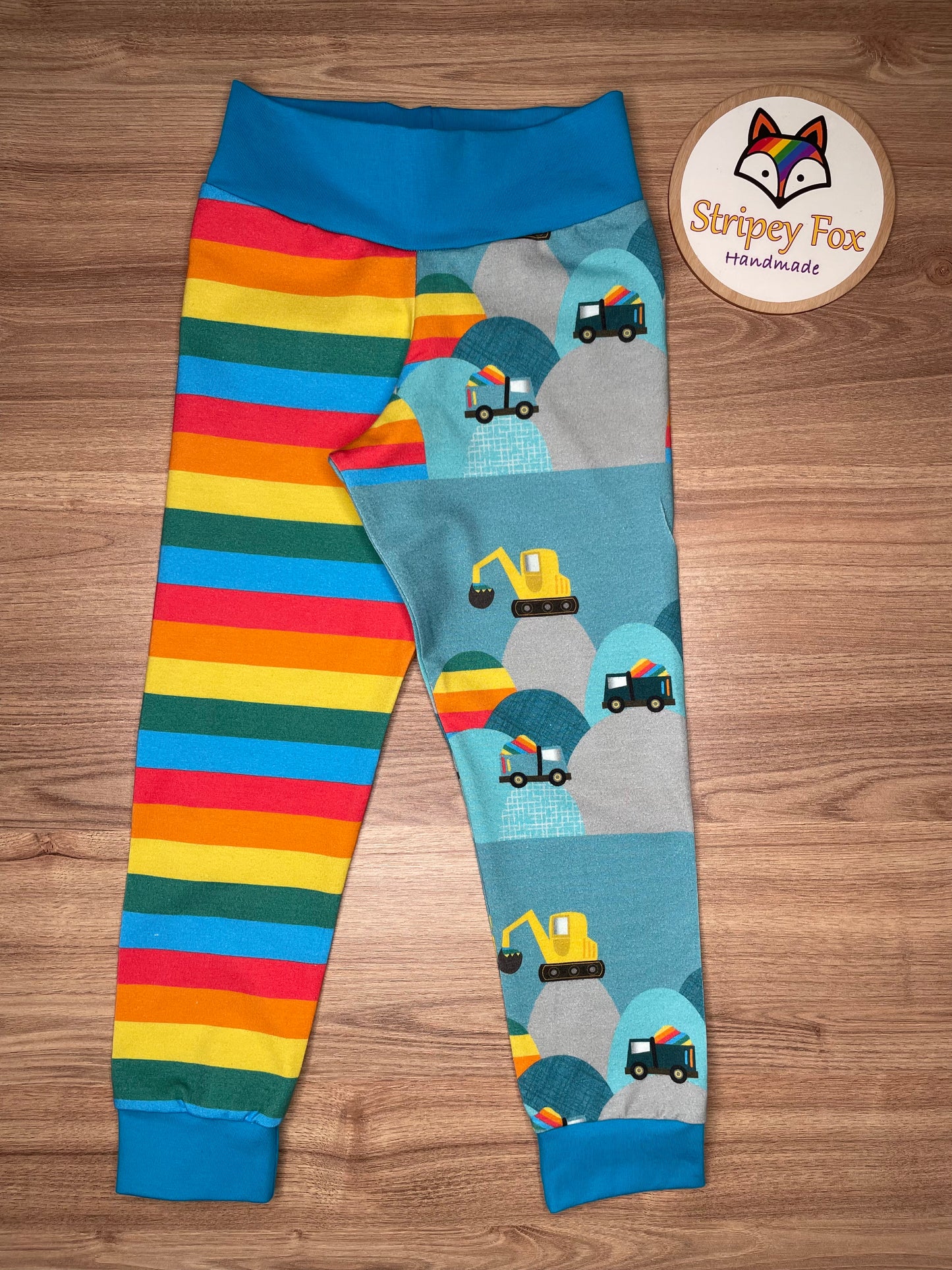 Rainbow Stripe/Diggers Relaxed Fit Leggings 3-4y